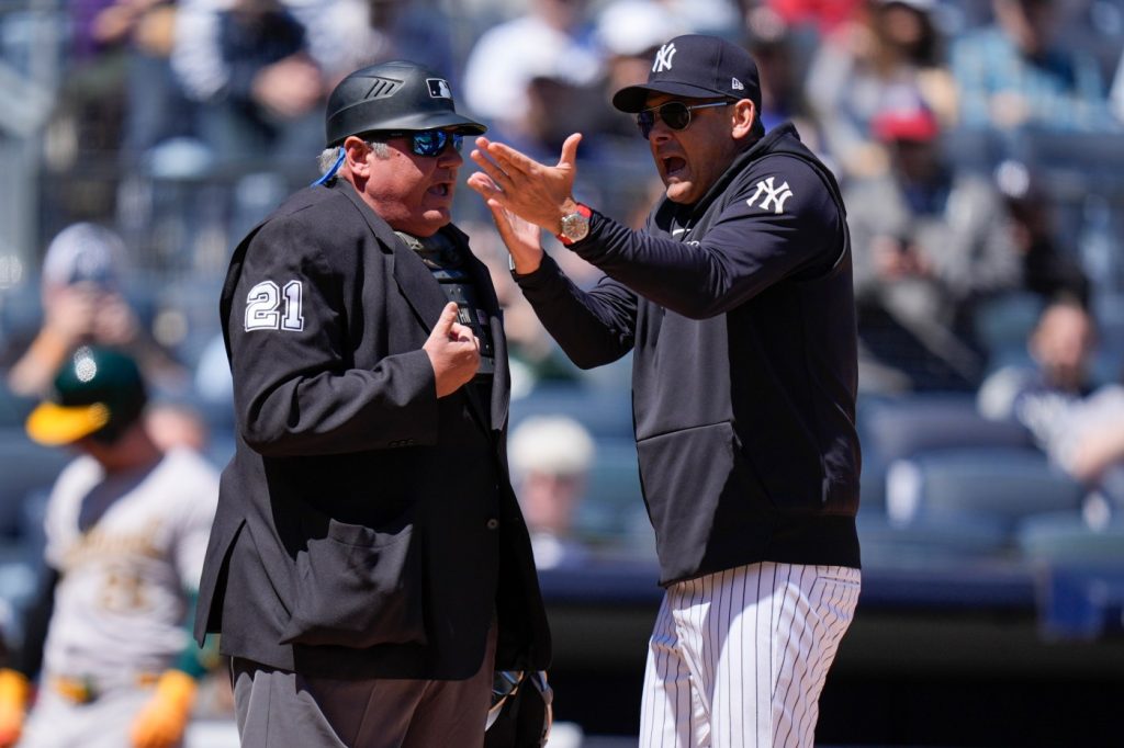 A’s-Yankees: Boone ejected after five pitches, insists he said nothing