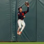 How Jung Hoo Lee is learning to patrol Oracle Park’s outfield