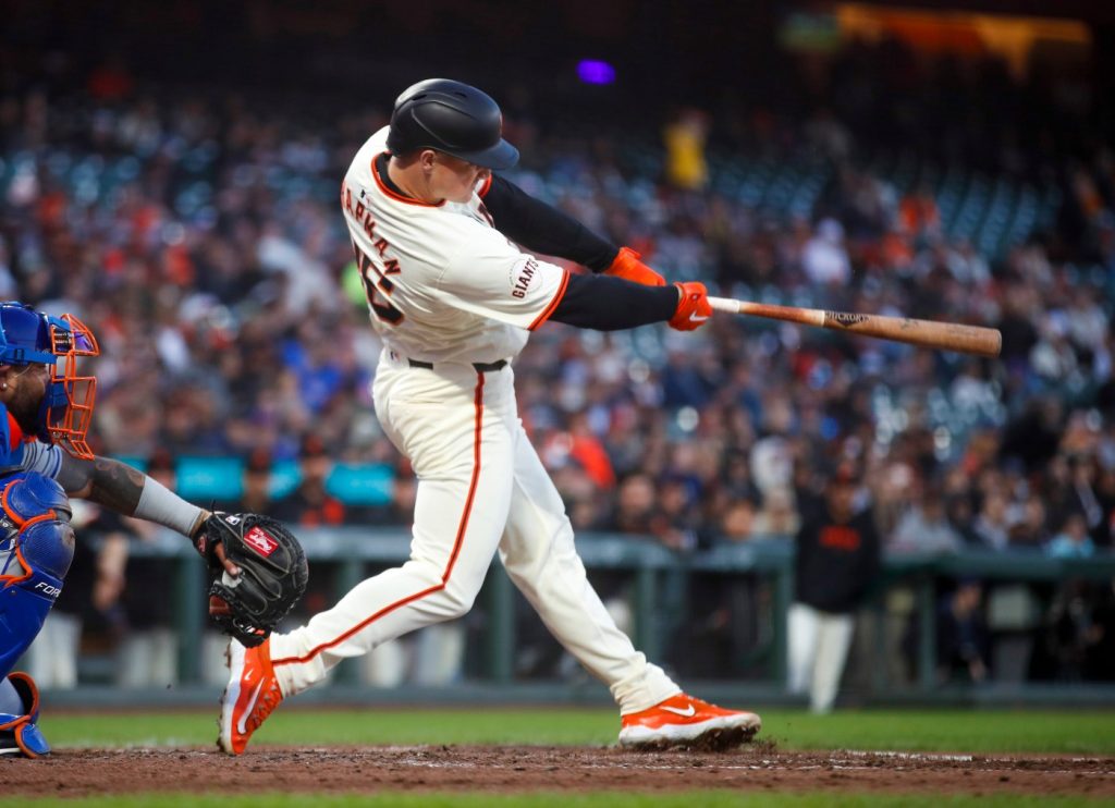 Ahmed, Chapman deliver timely hits to propel SF Giants over Mets