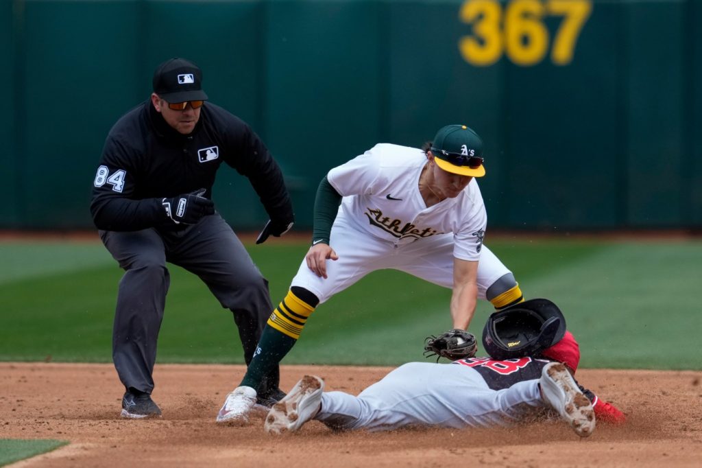 Athletics use sixth-run sixth to beat Washington, win third straight series