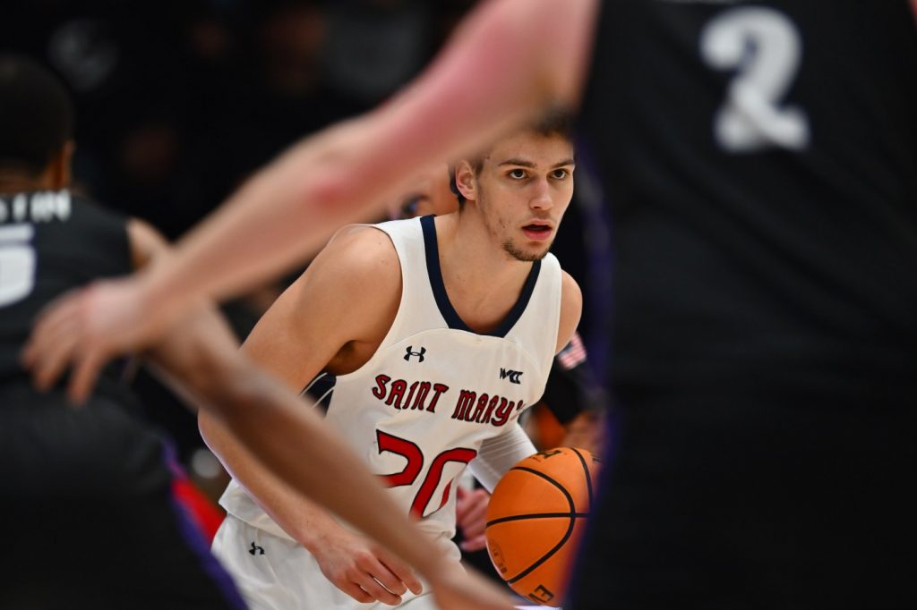 Saint Mary’s star guard Mahaney enters transfer portal