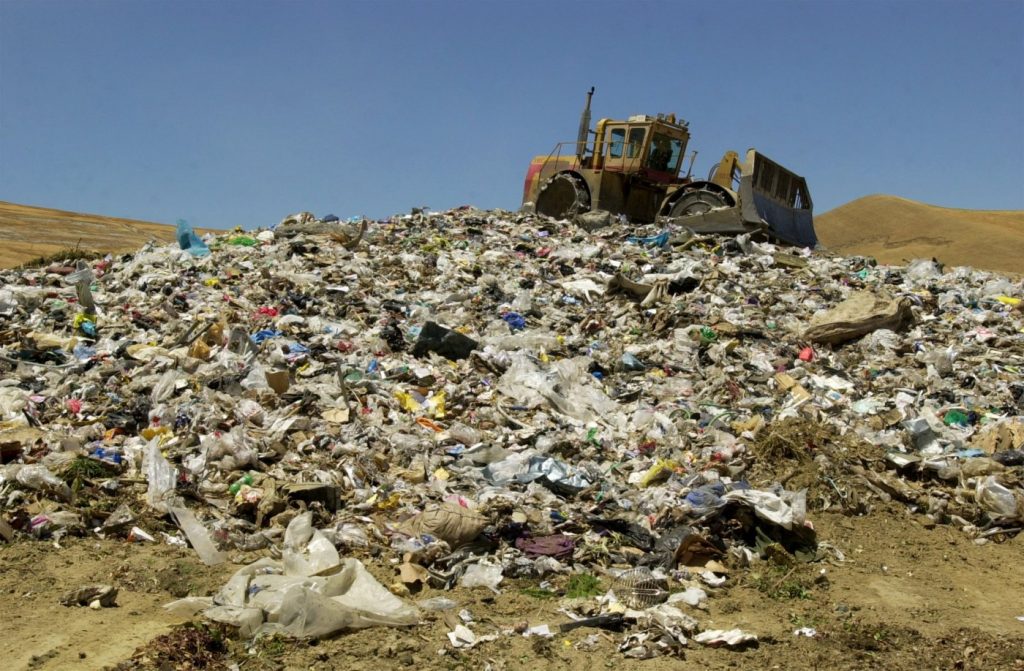 Opinion: California must lead way in slashing methane emissions from landfills