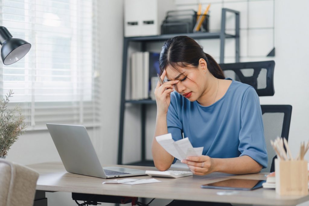 5 ways to calm financial stress