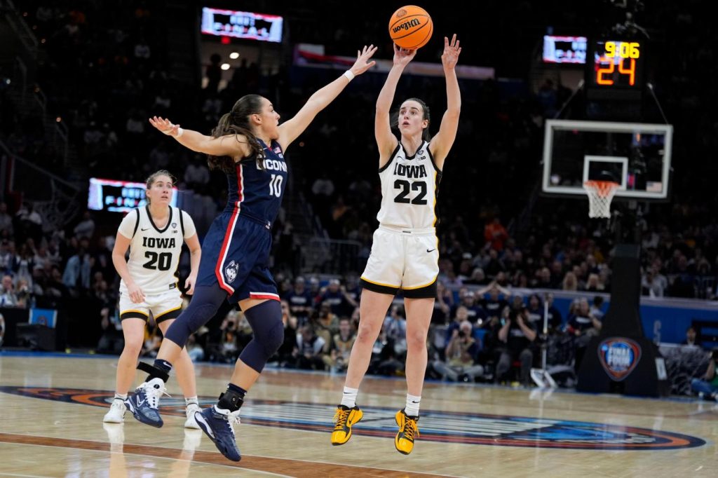 Caitlin Clark leads Iowa rally for 71-69 win over UConn in women’s Final Four. South Carolina awaits