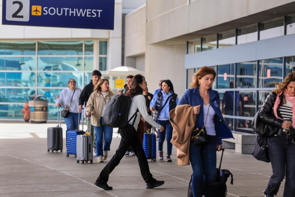 SFO strikes back against Oakland Airport with lawsuit over “San Francisco Bay”