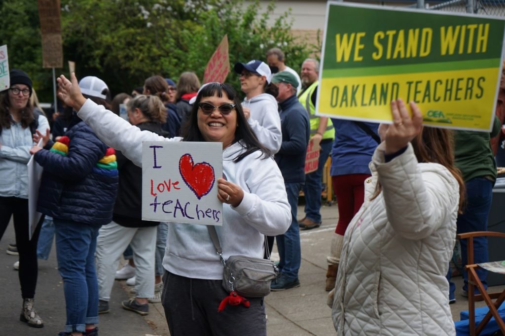 Bay Area teachers make one-third of superintendents’ salaries. So why are superintendents automatically getting the same raises?