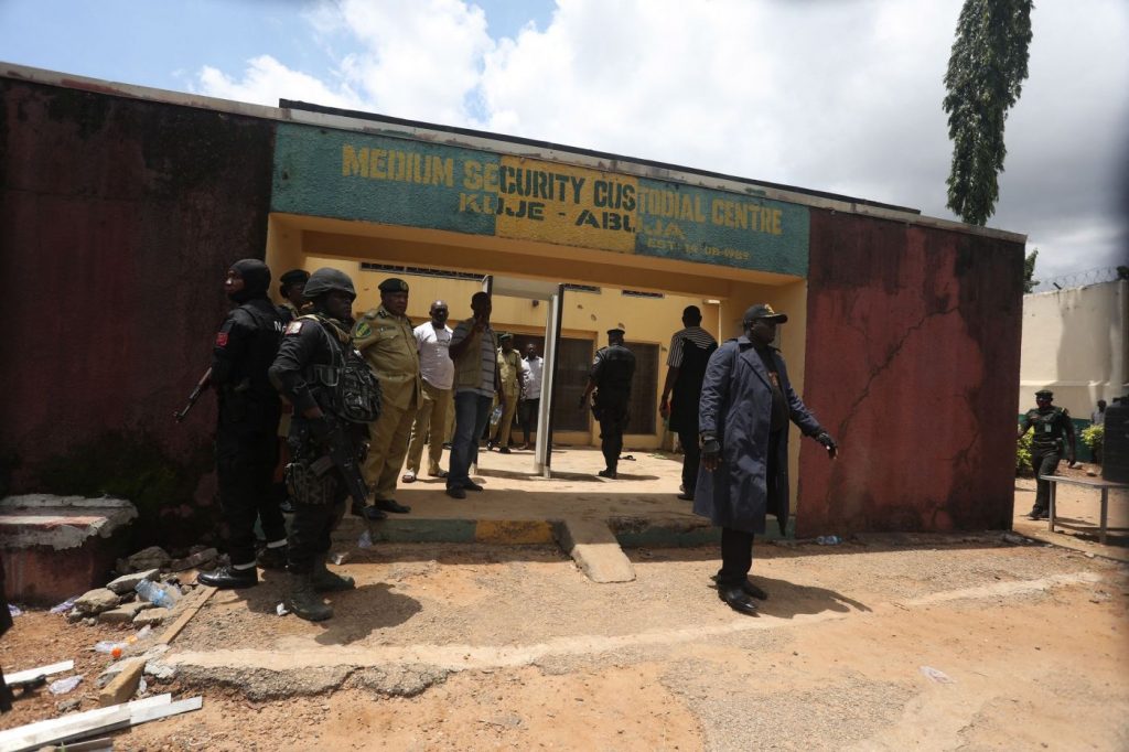 100+ escape after rain destroys part of Nigerian prison