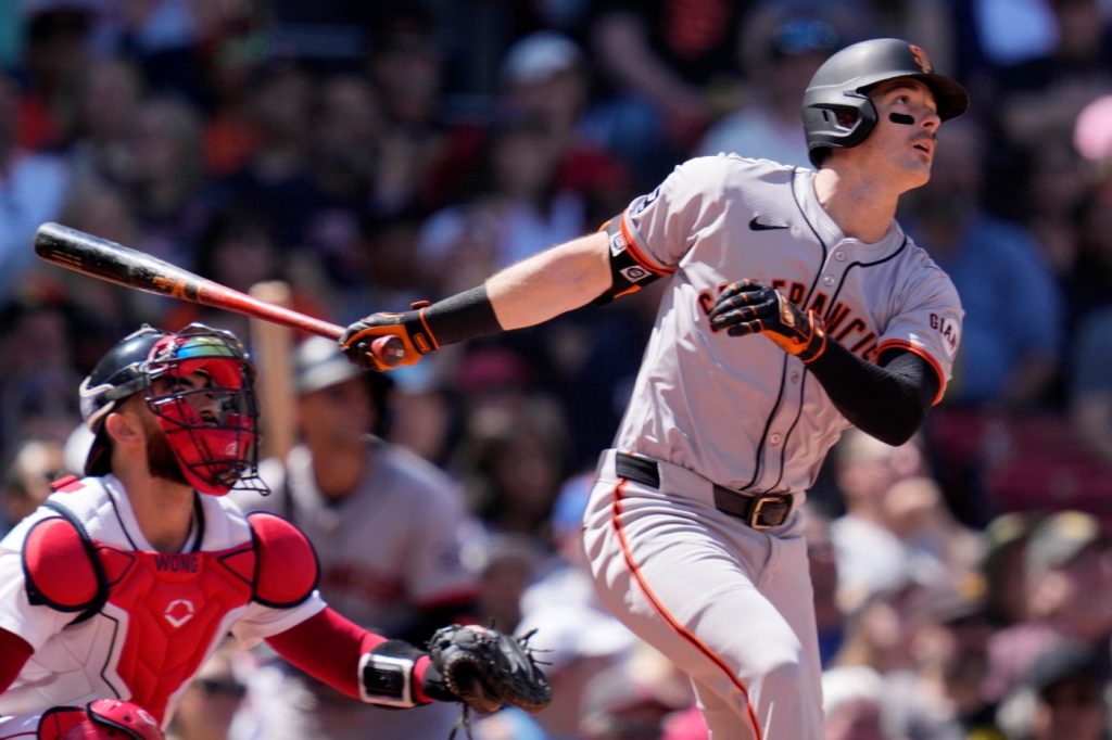 Mike Yastrzemski channels family history to power SF Giants over Red Sox at Fenway