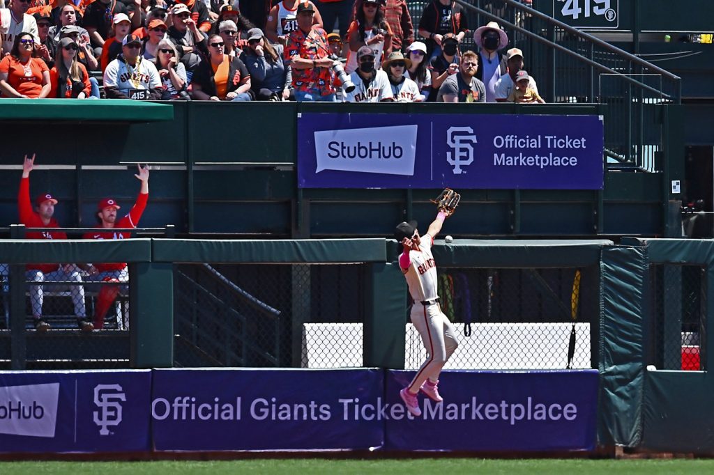 In wake of injuries, could SF Giants alter outfield wall at Oracle Park?