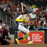 Trading places? Not quite as Astros continue winning ways against Athletics