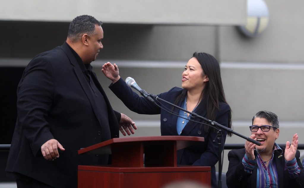 In surprise move, Oakland will sell off Coliseum stake to pay salaries