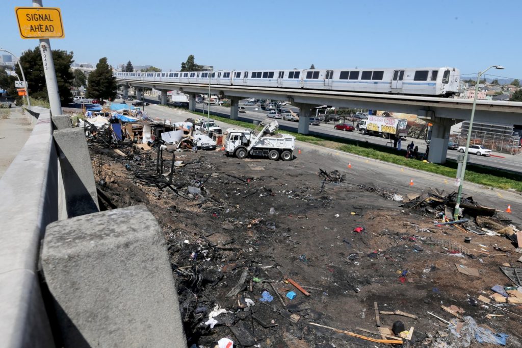 Pinole woman, 27, killed at Oakland gas station by two gunmen