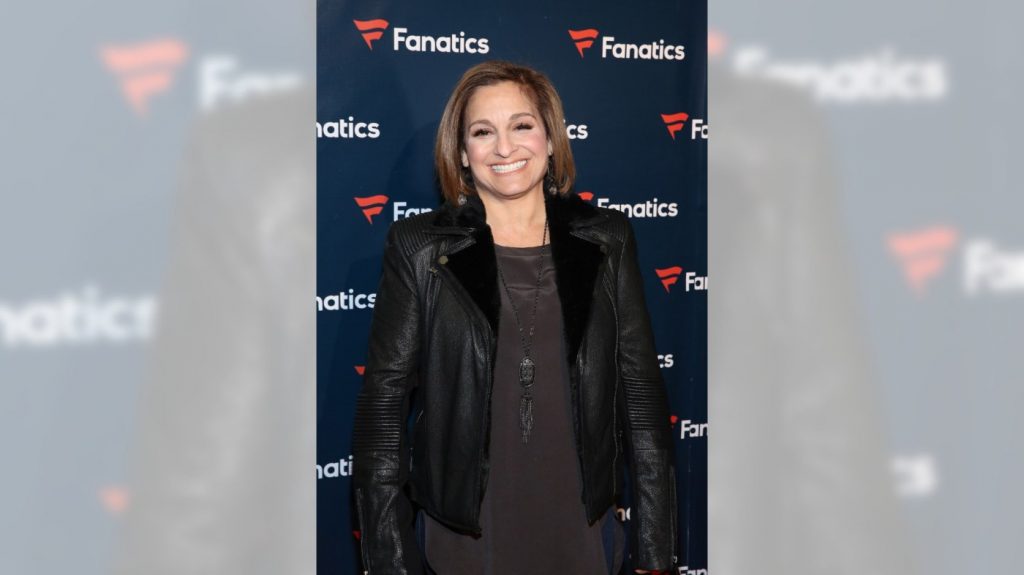 Mary Lou Retton using oxygen tubes to breathe, says doctors ‘still don’t know what’s wrong with me’