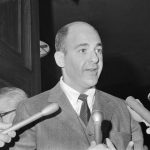 Cyril Wecht dies at 93; celebrity pathologist alleged that more than 1 shooter killed JFK