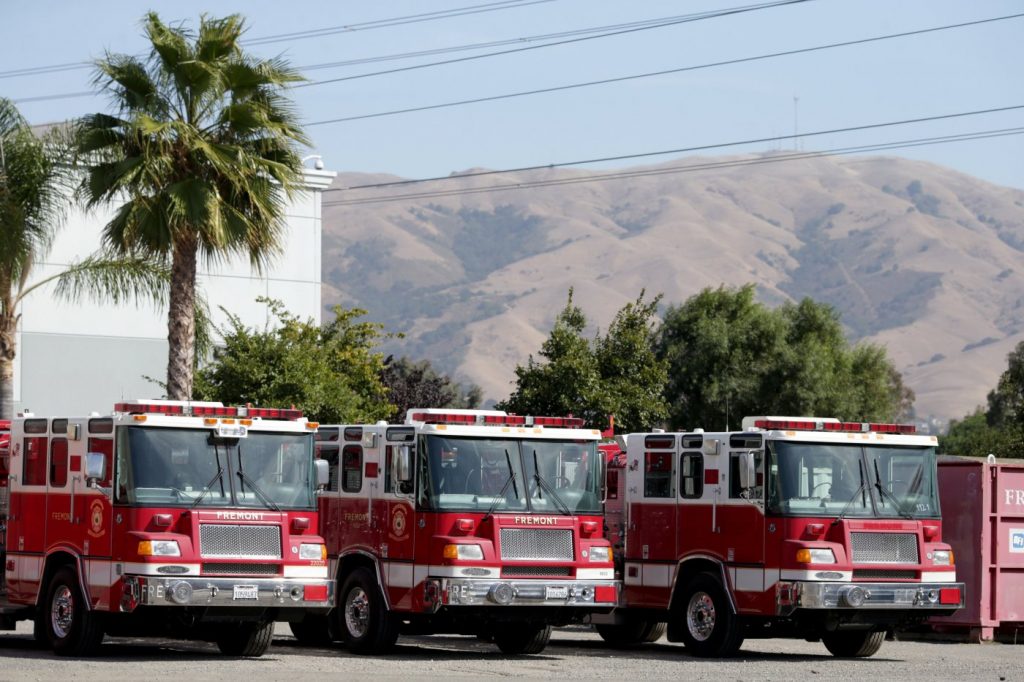 Three-alarm fire in Fremont rips through commercial building