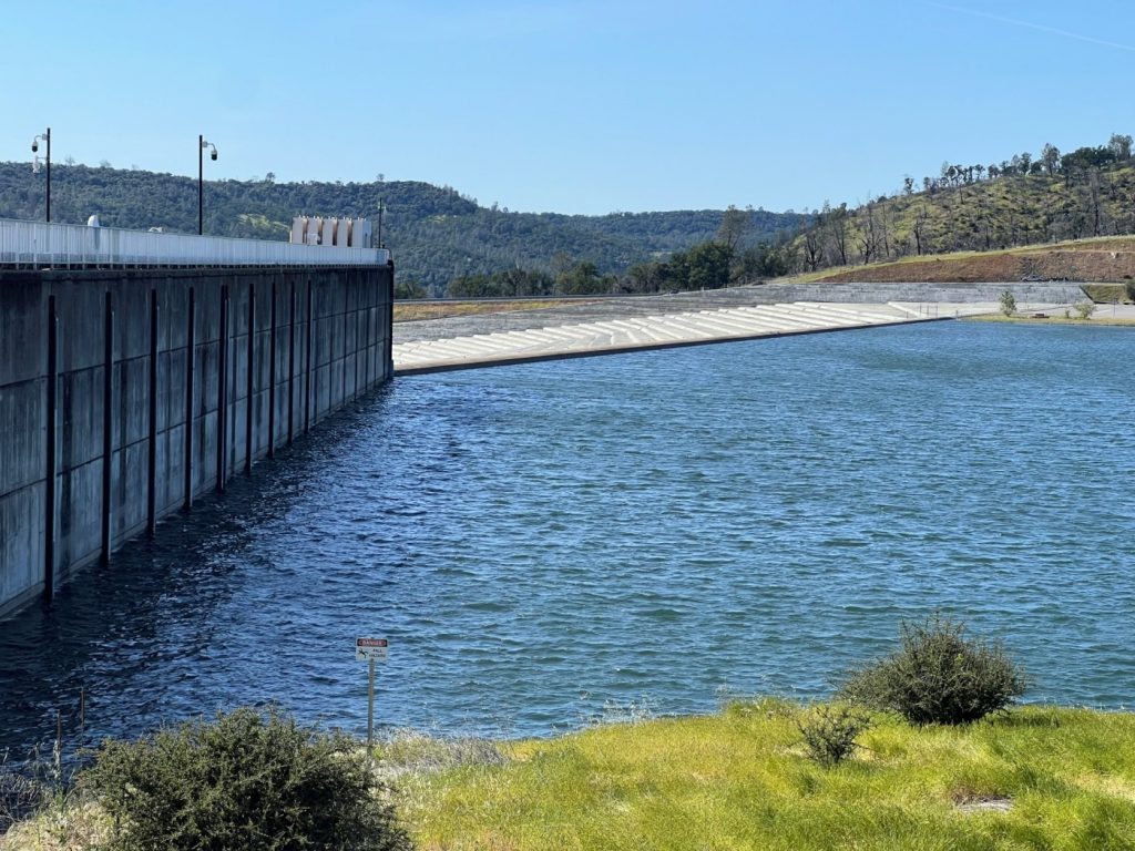 As Lake Oroville nears capacity, DWR says no need to fear spill overs