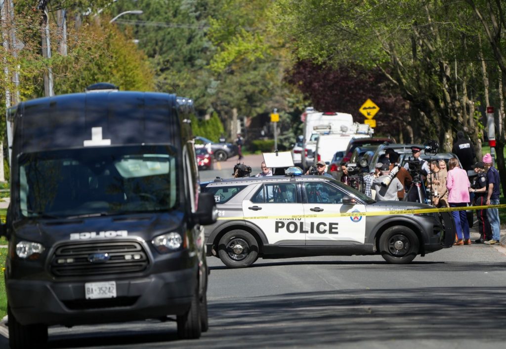 Toronto police investigate shooting outside Drake’s mansion