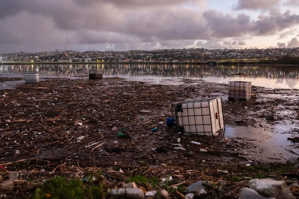 Dispatch from ‘the stinkiest beach in California