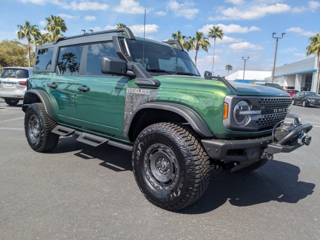 The 2024 Ford Bronco Everglades Edition 4 door 4×4 SUV