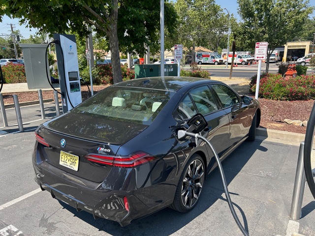 BMW debuts worthy EV sedan