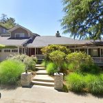 Detached house sells for $2.5 million in Oakland