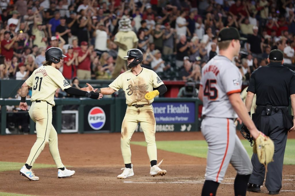 ‘Inches’ loom large again as SF Giants drop sixth in a row vs. Diamondbacks