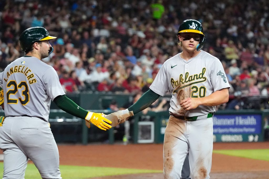 A’s rally, snap losing streak by beating Diamondbacks in series opener