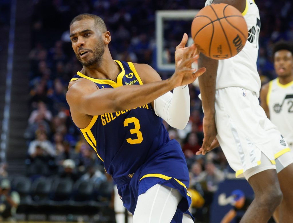 Warriors waives point guard Chris Paul