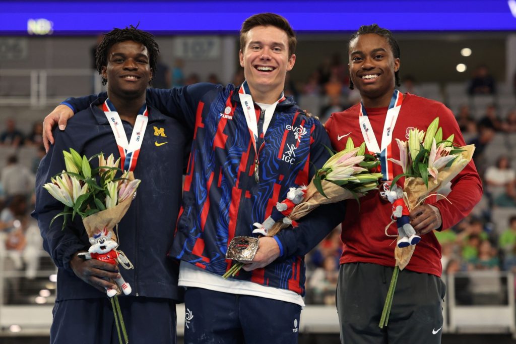 Ex-Stanford star, with rebuilt right knee, wins third U.S. gymnastics title