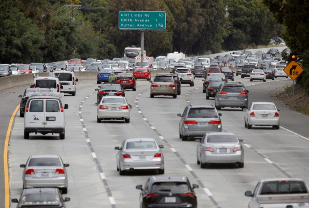 Victim identified in I-580 fatal Oakland crash