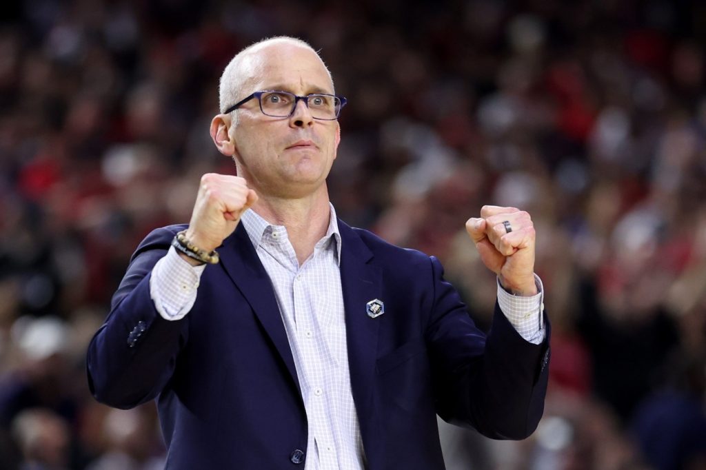 UConn’s Dan Hurley turns down Lakers coaching job