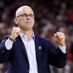 UConn’s Dan Hurley turns down Lakers coaching job