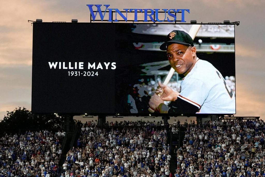 Sports world reacts to Mays’ death, from Barry Bonds to emotional KNBR radio call