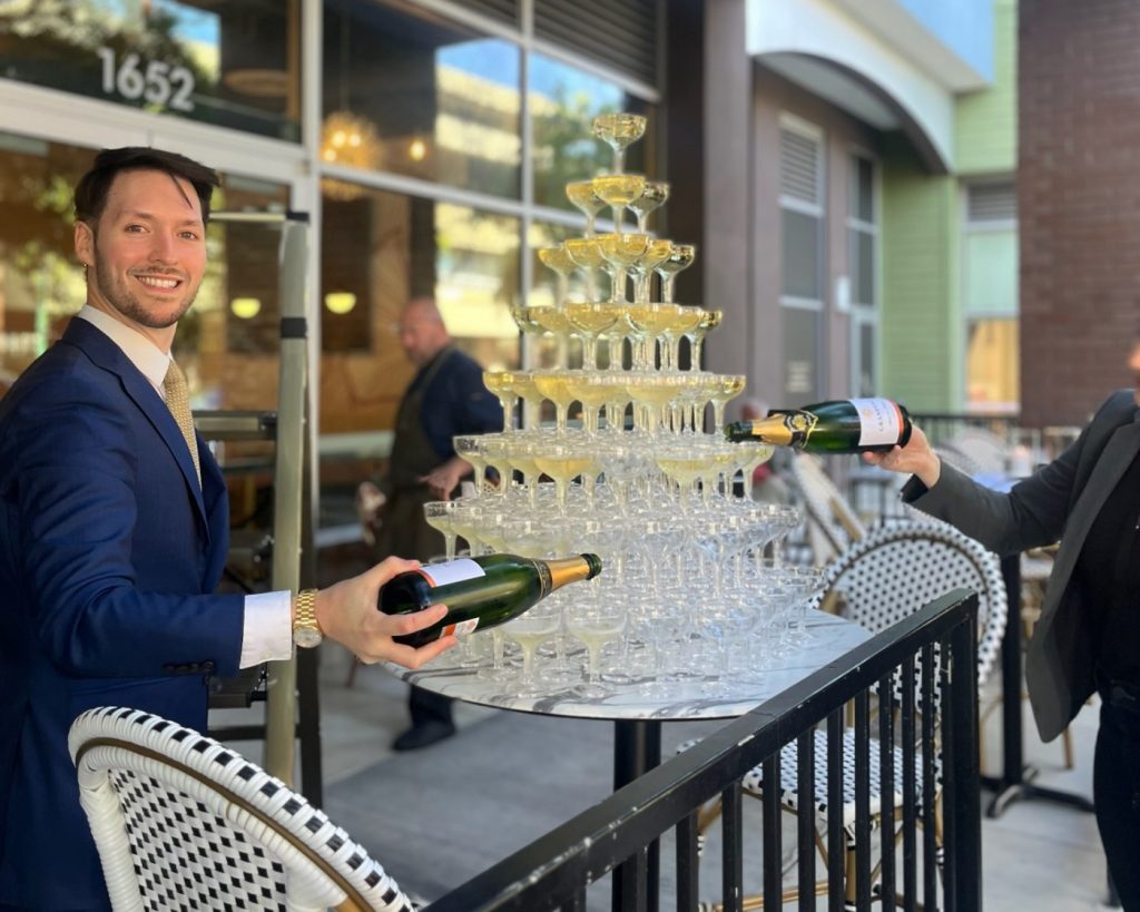 ‘It’s Fizzneyland’: Walnut Creek has a new Champagne and bubbles bar