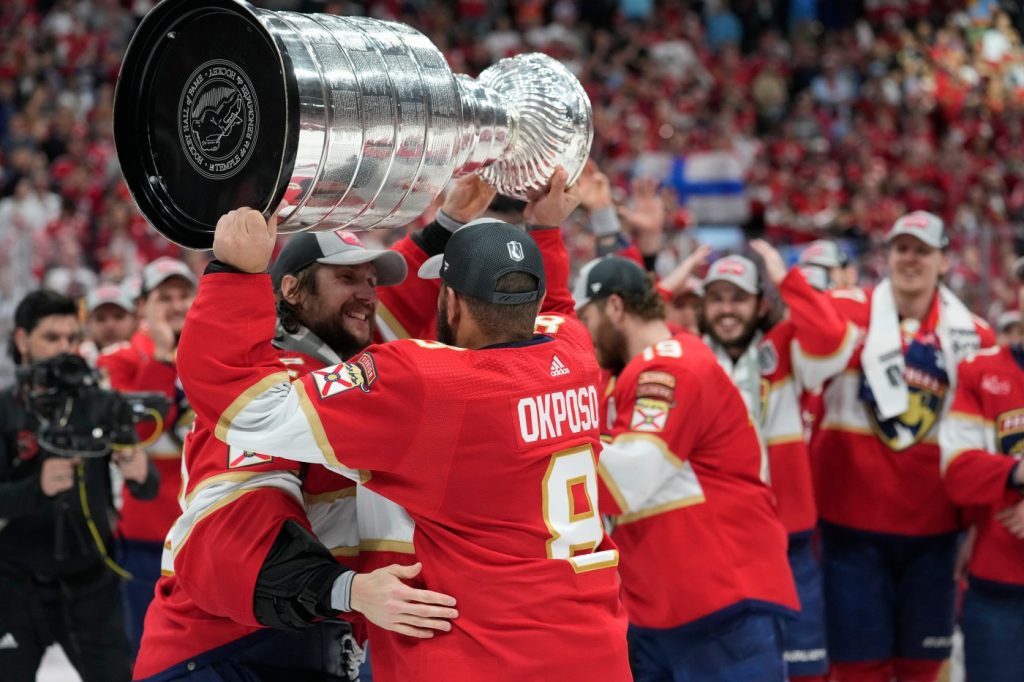 Top Cats: Panthers win their 1st Stanley Cup, top Oilers 2-1 in Game 7