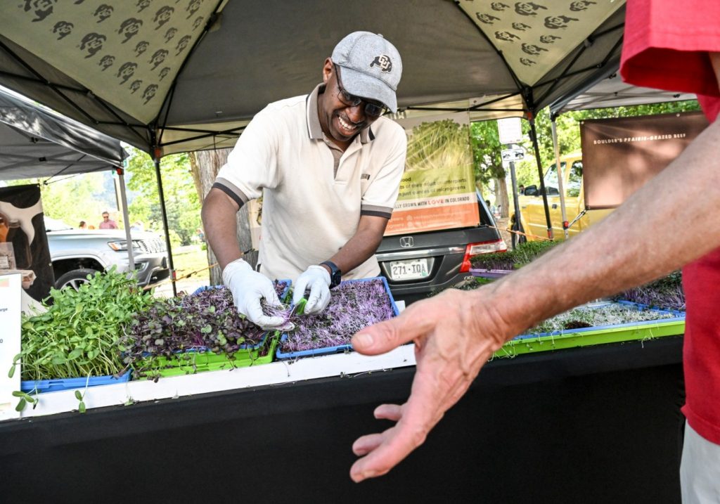 A program funded by soda tax helps low-income residents buy fruits and vegetables