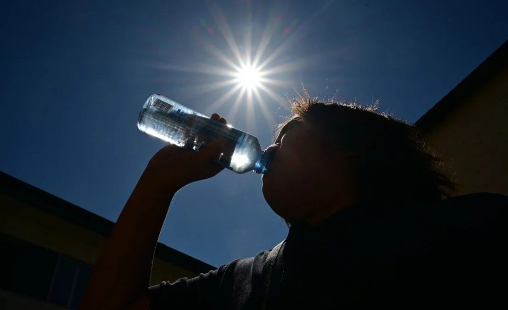 Why water is the best drink during a heat wave