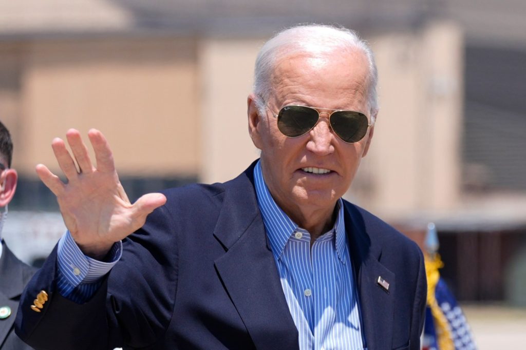 Biden tells lawmakers he’s running and to end talk of a swap