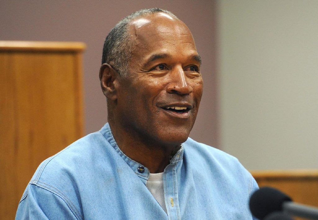 O.J. Simpson included with Willy Mays in awkward awards show tribute