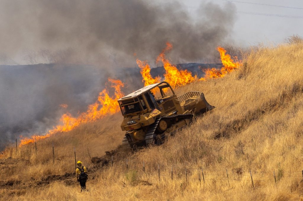 Fire breaks out near Santa Teresa County Park in south San Jose