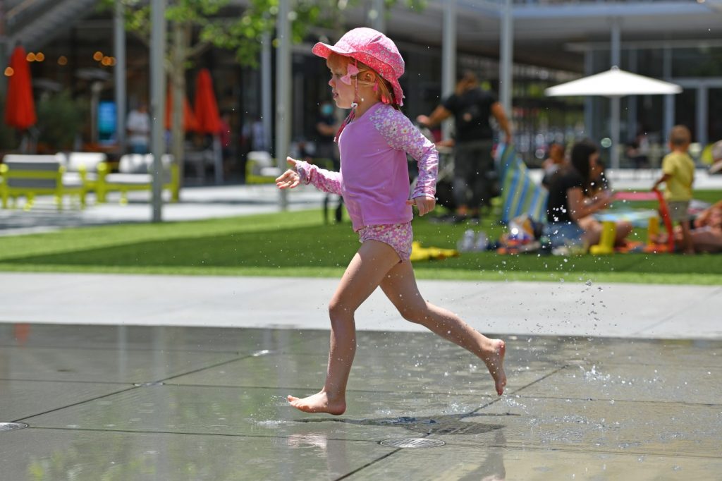 Bay Area cooling centers open as heat wave blasts region