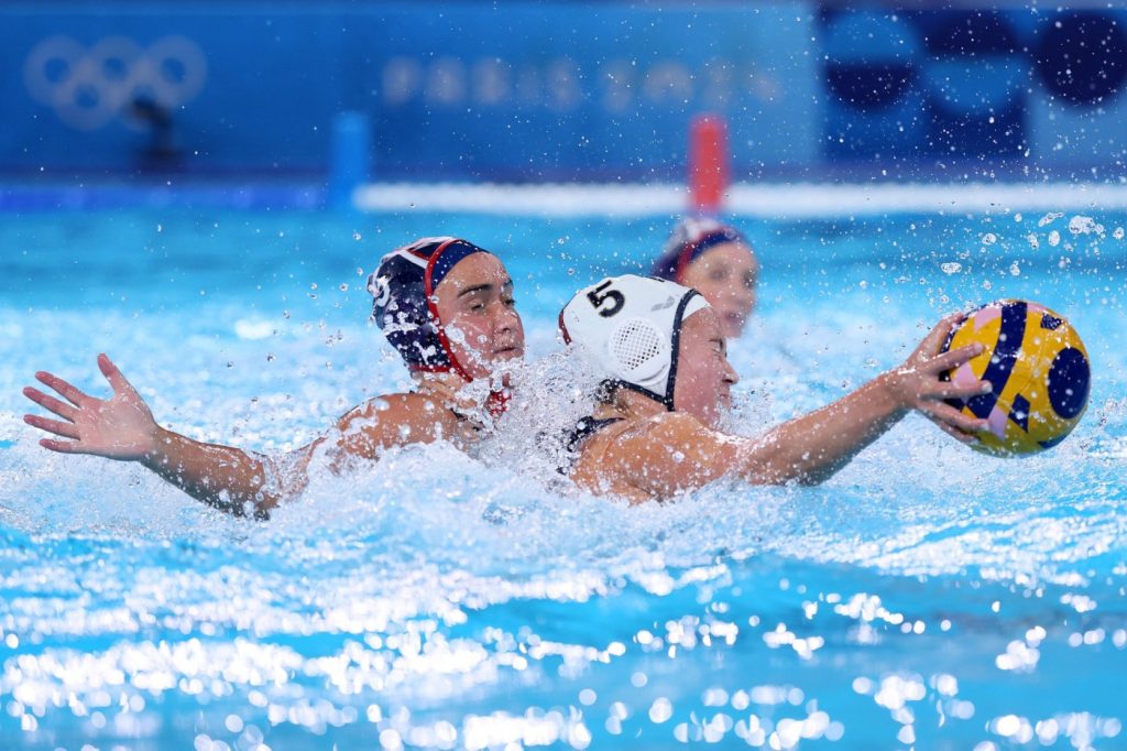 US bounces back with rout of Italy in women’s water polo