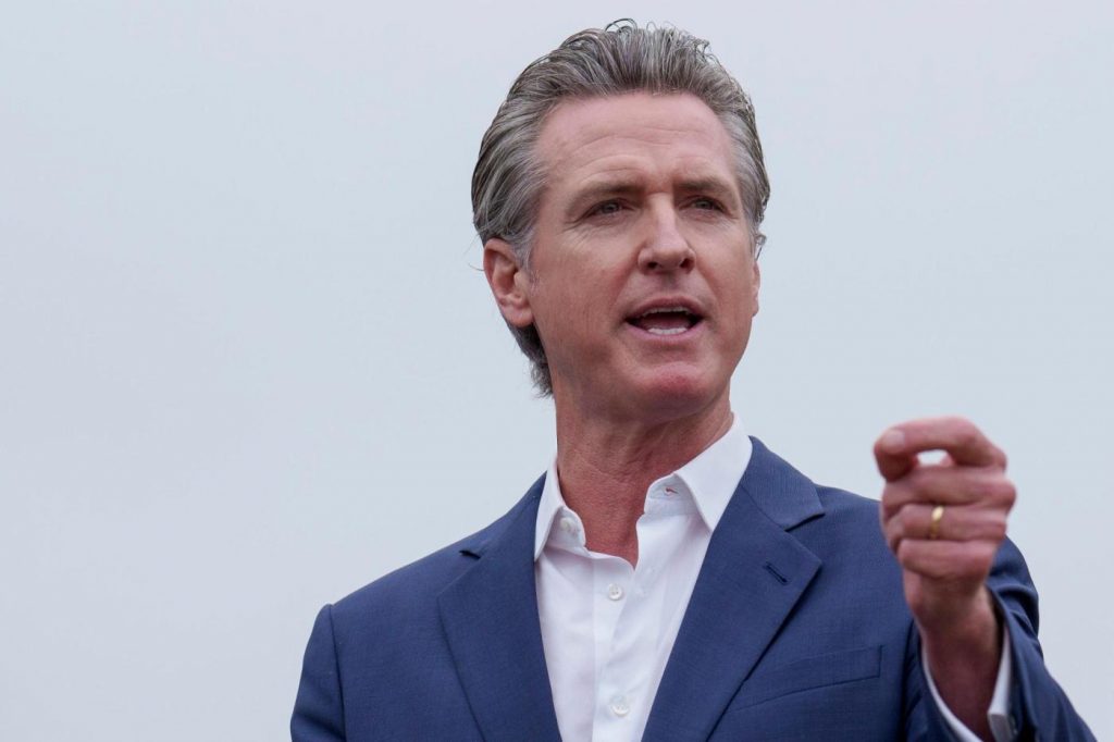 Newsom vetoes controversial AI regulation bill