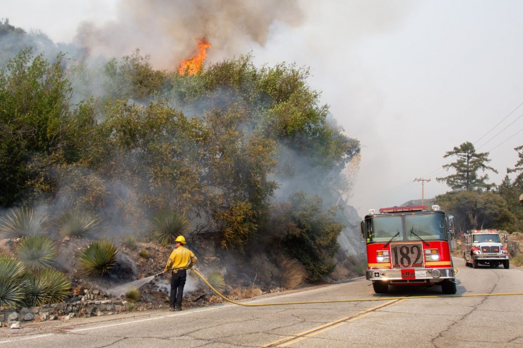 Opinion: Trump hates California so much, he threatened to stop aid to wildfire victims