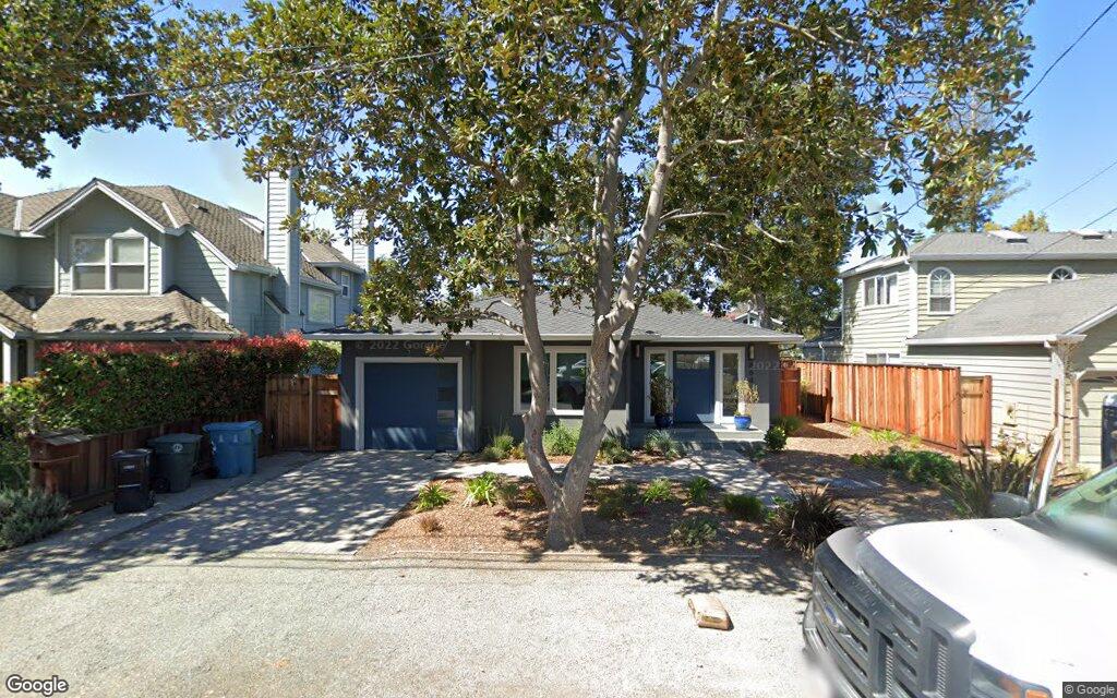 Single family residence in Palo Alto sells for $3.9 million