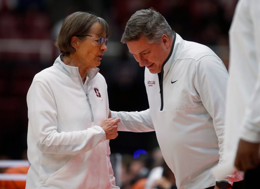 Santa Clara women’s basketball coach Bill Carr resigns after eight seasons