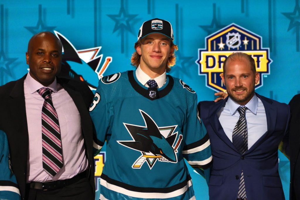 Sharks’ first-round draft pick requests trade from OHL team, per report