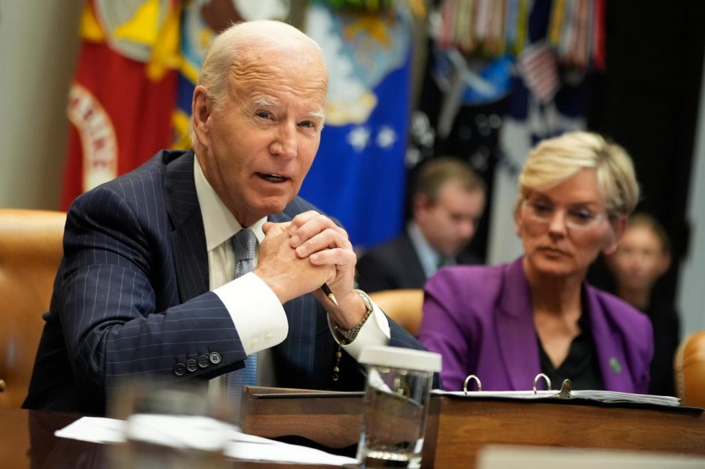 From the pulpit, Harris calls out Trump for hurricane misinformation. Biden surveys Florida’s damage