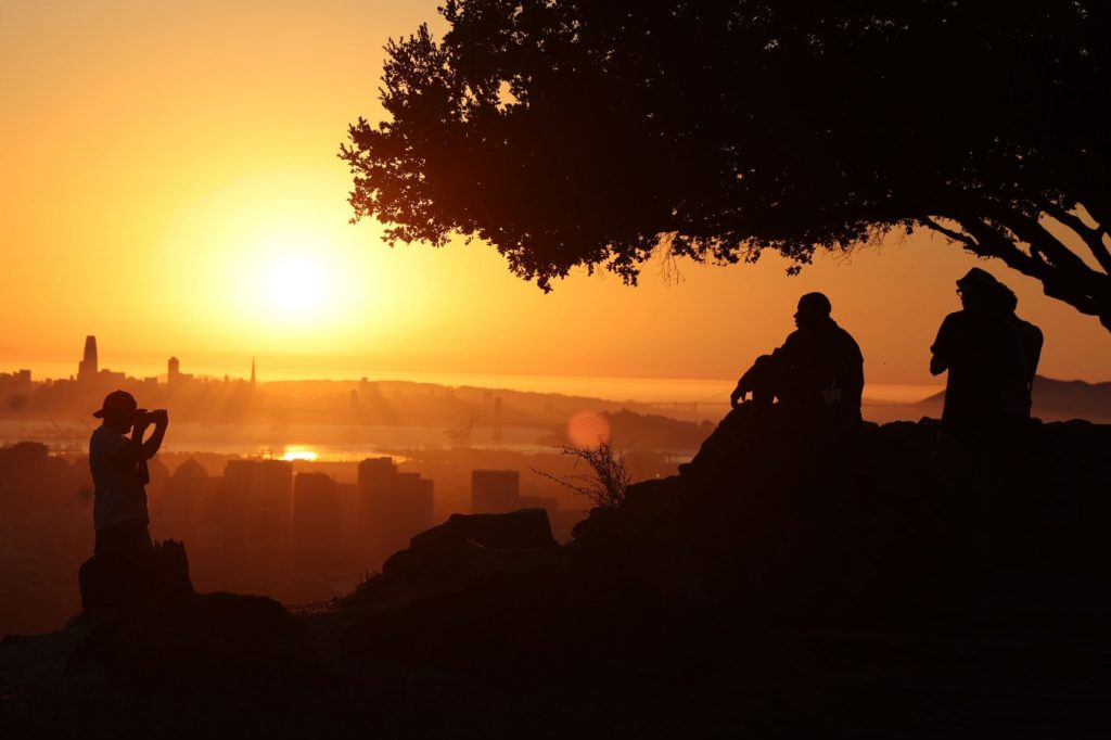 Bay Area-wide Spare the Air alert, coastal heat advisory extended through Sunday