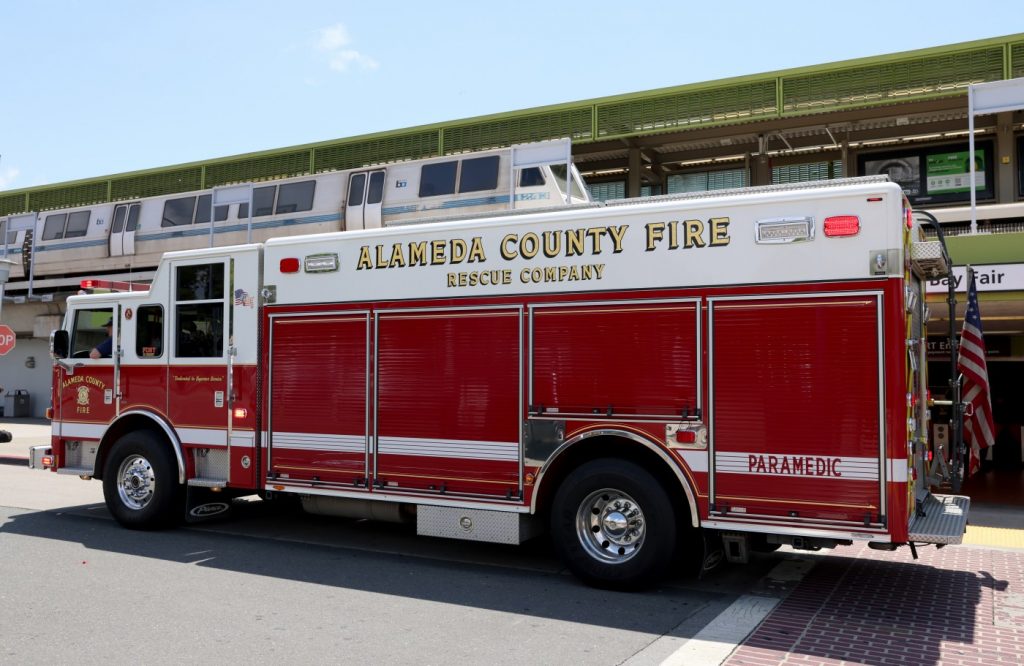 Two-alarm fire in San Leandro leaves two families displaced